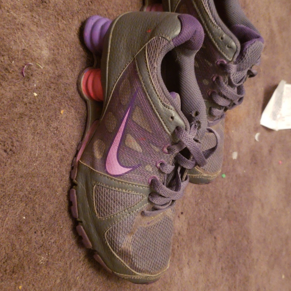 Nike Shox shoes size 6